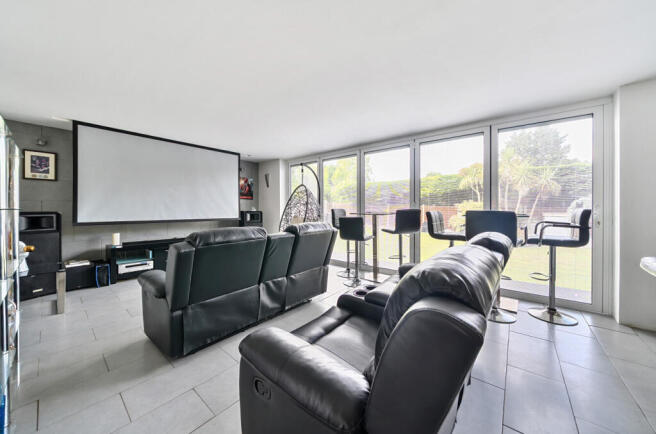 1303218-18-684b09...