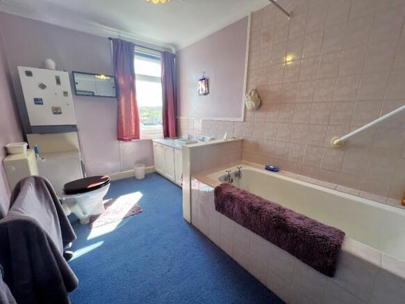 2 bed Apartment for sale Image 9