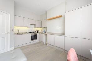 18a, Charteris Road, London NW6 7ET