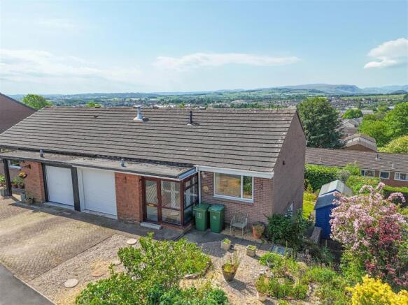 17 Monnington Way a.jpg