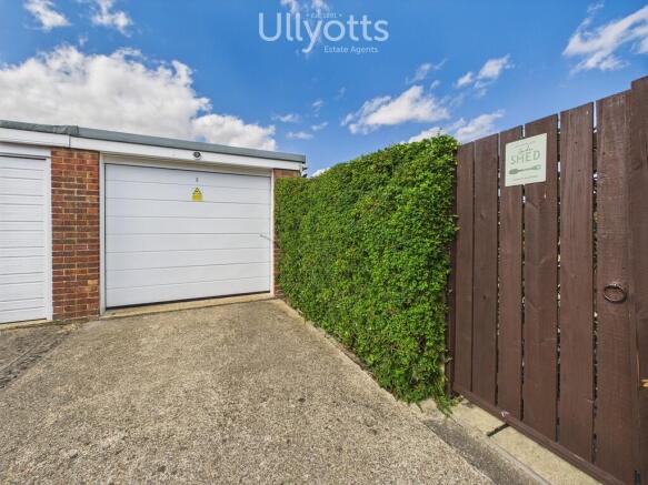 3 bed Detached Bungalow for sale Image 11