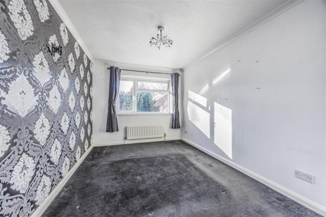 37 Springwood Avenue, Waterlooville-PorticoMarketi