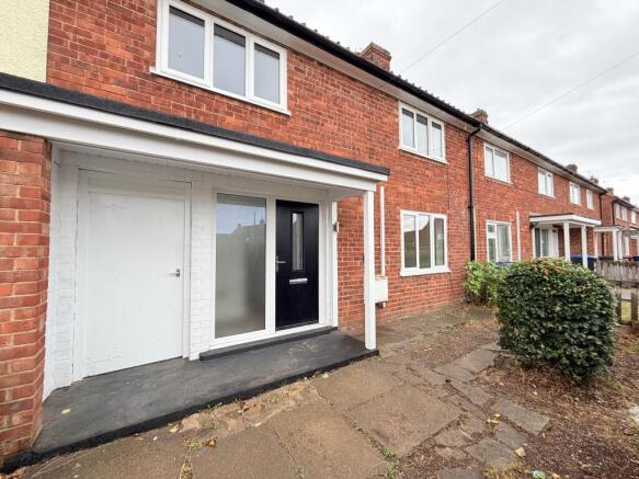 3 bed Terraced to rent Image 7