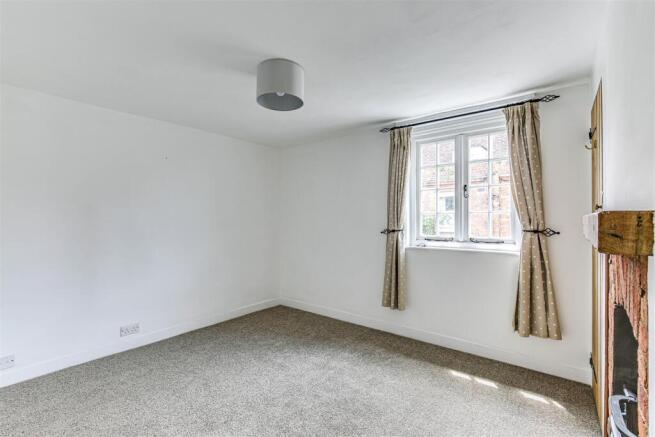 11 Bedroom 1.jpg