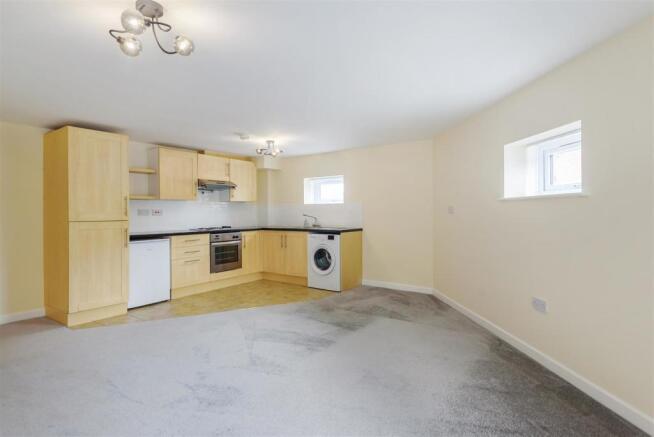 OPEN PLAN LIVING ROOM/ KITCHEN