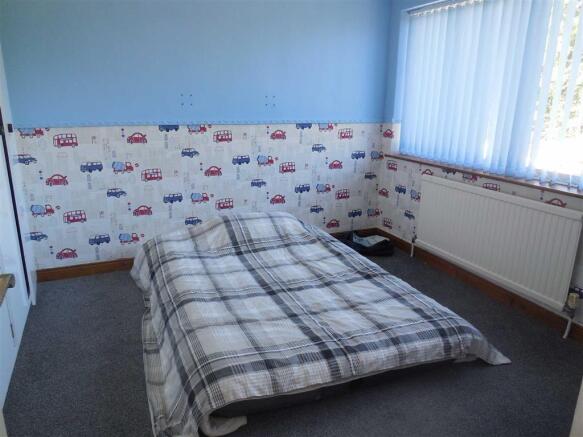Bedroom 2 (rear)