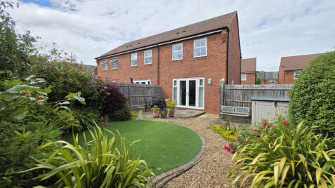 Cuckoo Close, Long Itchington, CV47