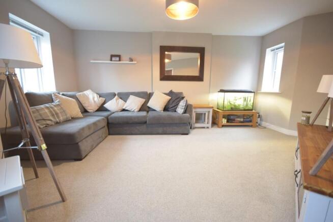 Lounge/sitting room