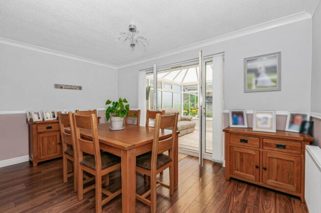 4 bed Link Detached House for sale Image 6