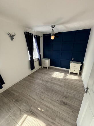 2 bed Semi-Detached to rent Image 11