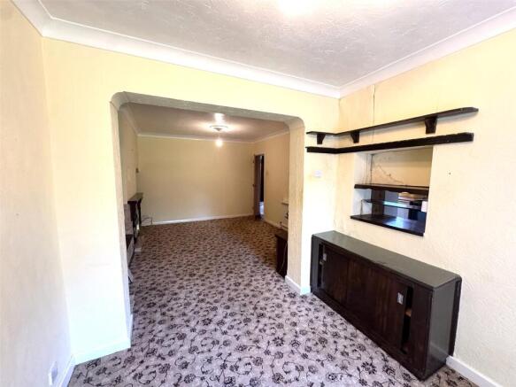 4 bed Semi-Detached for sale Image 6