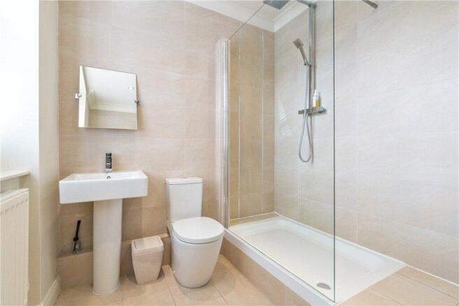 5 bed Terraced for sale Image 9