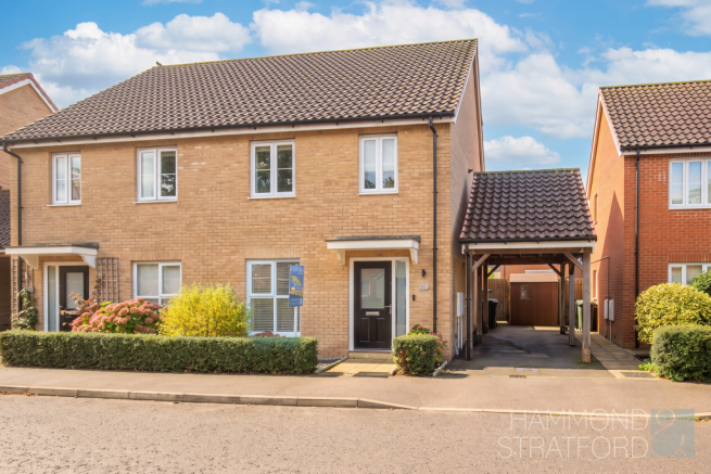 3-bed semi-detached on Barbastelle Crescent, Hethersett, £290,000