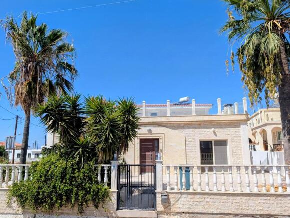 Luxury 5 Bedroom Hou
