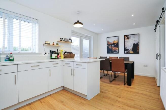 3 bed Detached for sale Image 7