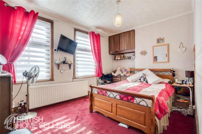 3 bed Terraced for sale Image 11
