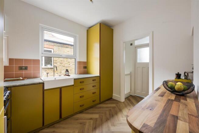 Carr Road, E17