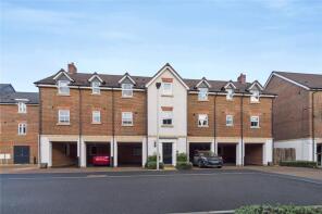 33, Hutton Close, Newbury RG14 1HF