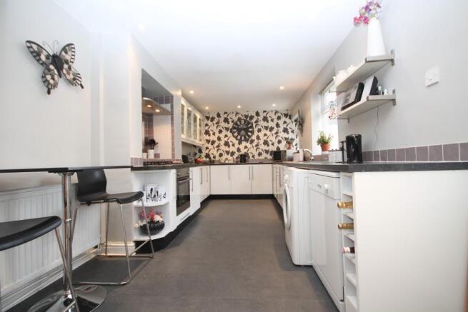 BREAKFAST KITCHEN