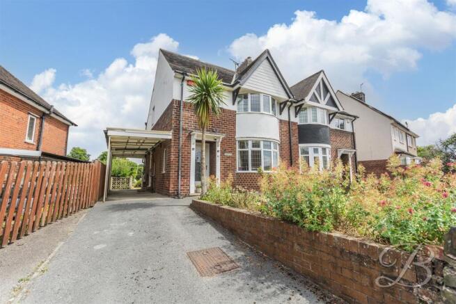 3-bed semi-detached on Norbriggs Road, Woodthorpe, Mastin Moor, Chesterfield, £220,000