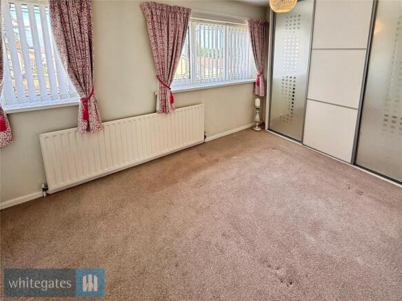 3 bed Detached for sale Image 8