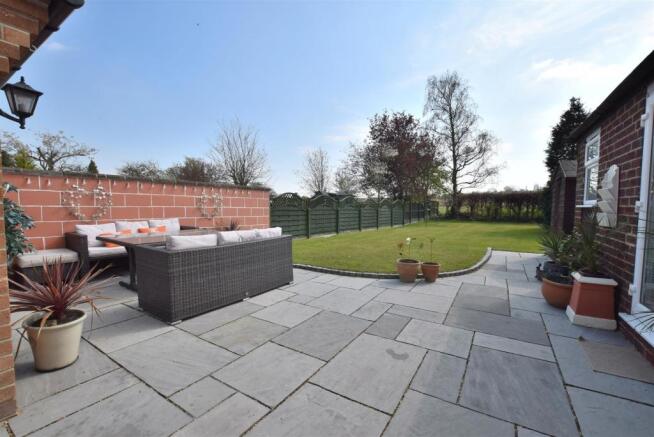 Delightful South Facing Rear Garden