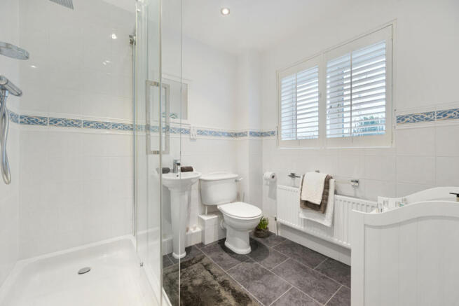 4 bed Semi-Detached for sale Image 12