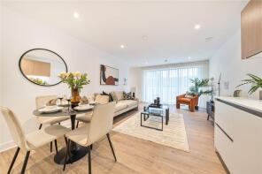 Flat 10, Burnhill House, Burnhill Road, Beckenham BR3 3TE