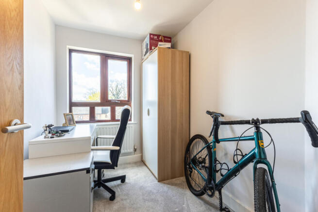 2 bed Flat for sale Image 9