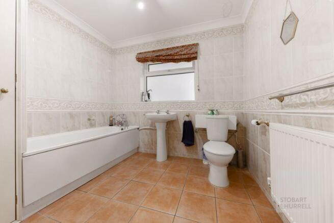 1st Floor Bathroom