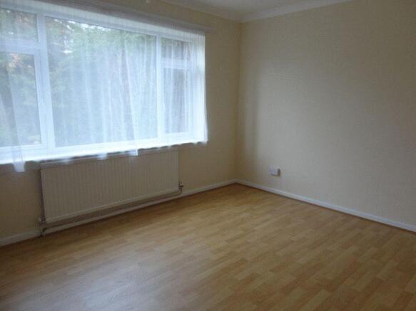 DINING ROOM/BEDROOM