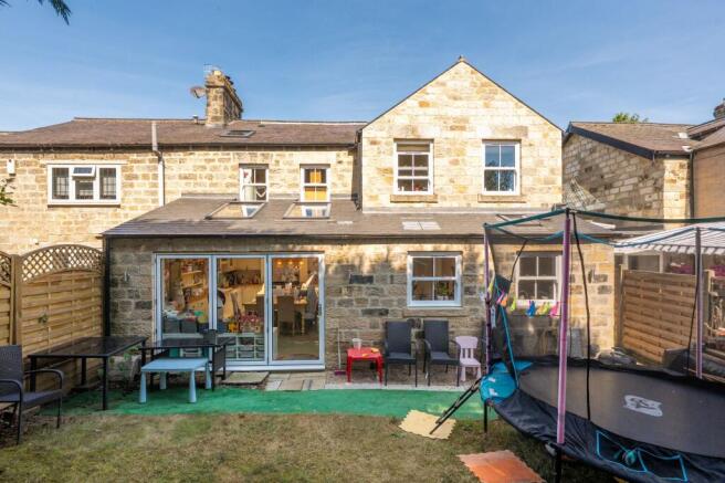 4 bed Semi-Detached for sale Image 8