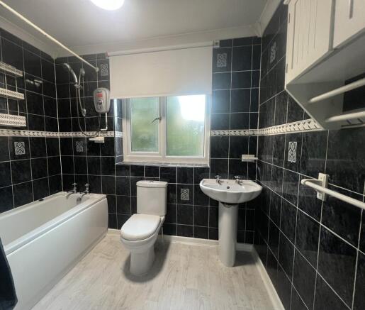 3 bed House to rent Image 7