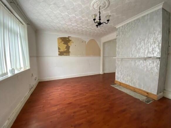 LOUNGE 1 T202607221554.jpg