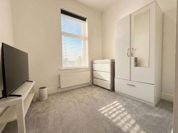 2 bed Terraced to rent Image 10
