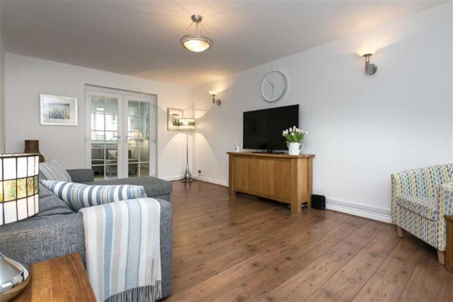 Living / Kitchen