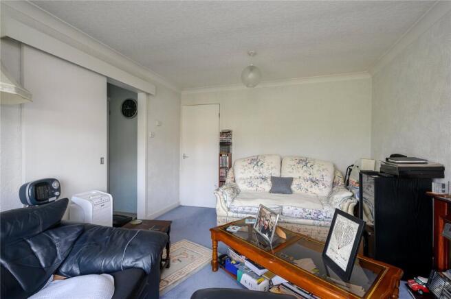 5 bed Detached for sale Image 8