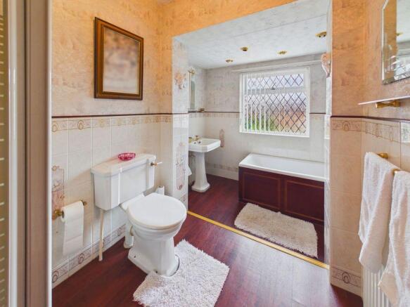 3 bed Detached Bungalow for sale Image 6