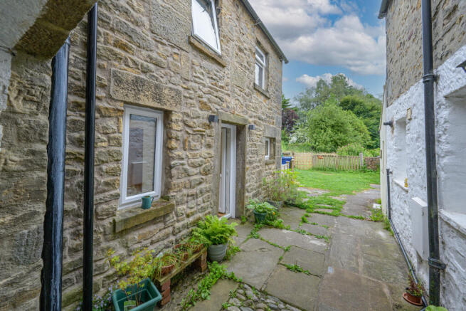 2 bed Cottage for sale Image 12