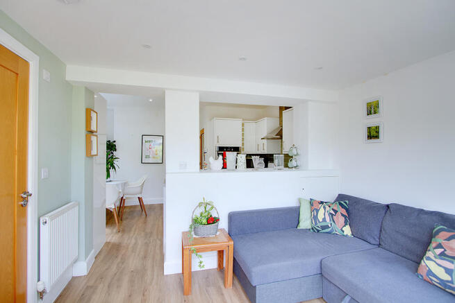 2 bed House for sale Image 7