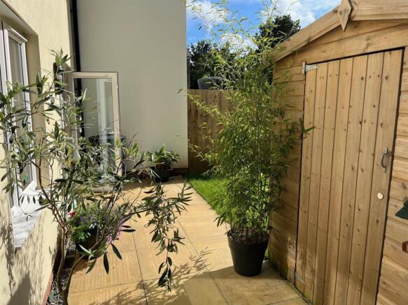 Garden 1.jpg