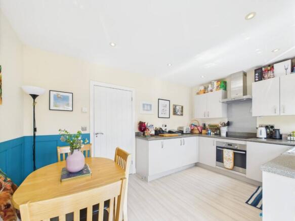 Kitchen/Dining Area