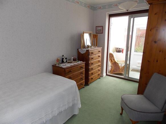 bedroom2