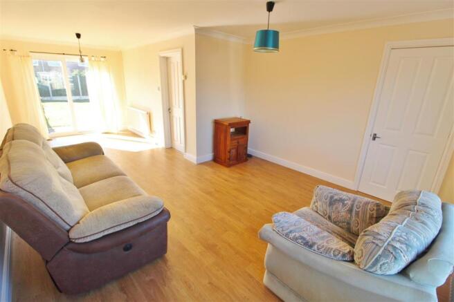 OPEN PLAN SITTING