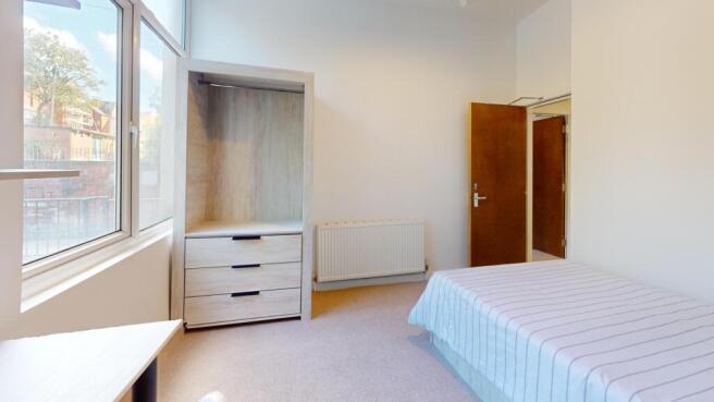 1 bed House Share to rent Image 5