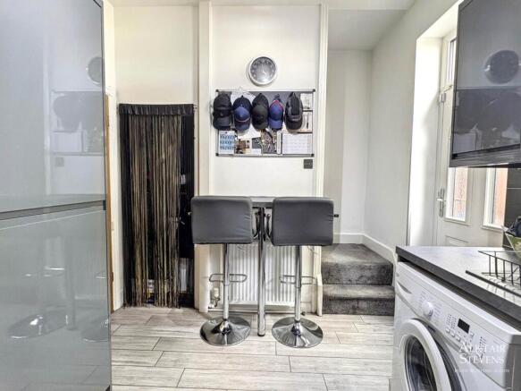 2 bed Terraced for sale Image 6
