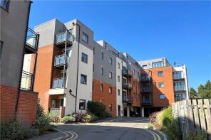 Flat 20, King Edwards Court, Walnut Tree Close, Guildford GU1 4LG