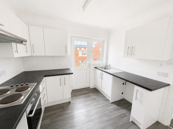 Kitchen 2.png