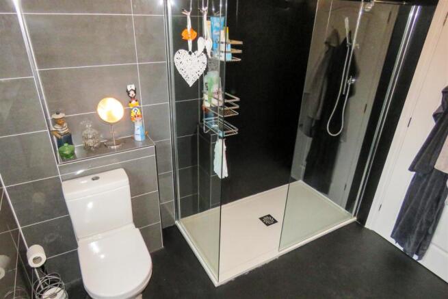 En suite.JPG
