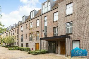 Flat 8, 6 Blomfield Mansions, Marwood Square, Hornsey, London N10 3EY